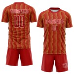 Benutzerdefiniertes rot-altgold-weißes geometrisches Sublimations-Fußballtrikot Benutzerdefiniertes rot-altgold-weißes geometrisches Sublimations-Fußballtrikot
