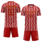 Benutzerdefiniertes rot-altgold-weißes geometrisches Sublimations-Fußballtrikot Benutzerdefiniertes rot-altgold-weißes geometrisches Sublimations-Fußballtrikot