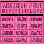 Benutzerdefiniertes rosa hellrosa-schwarzes geometrisches Sublimations-Fußballuniformtrikot Benutzerdefiniertes rosa hellrosa-schwarzes geometrisches Sublimations-Fußballuniformtrikot